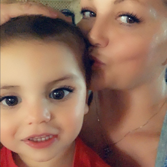 Meet your Posher, Kandace Millhouse Arbiol - Picture 14 of 17